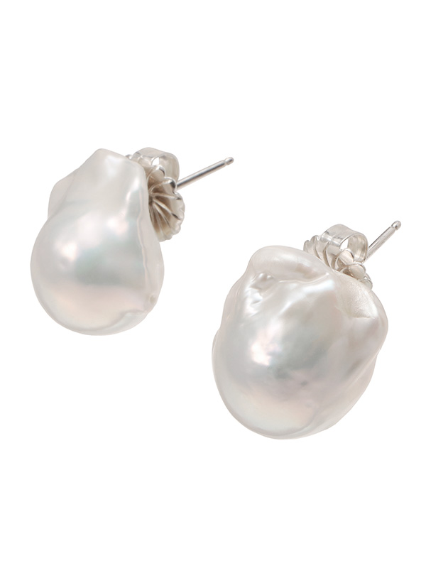 ファッションエディターも愛用　in 2 design パールピアス IEDIT[イディット] SELECT in2 design（インツーデザイン） KATE